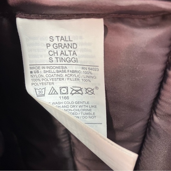 Old Navy Water Resistant Narrow Channel Packable Puffer Jacket Purple Small Tall - Picture 12 of 16